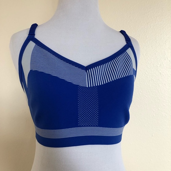 NWT Nike Indy Flyknit Bra $80 - Picture 5 of 6